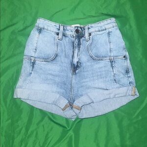 Urban Outfitters BDG Denim Blue Women's Shorts size 26